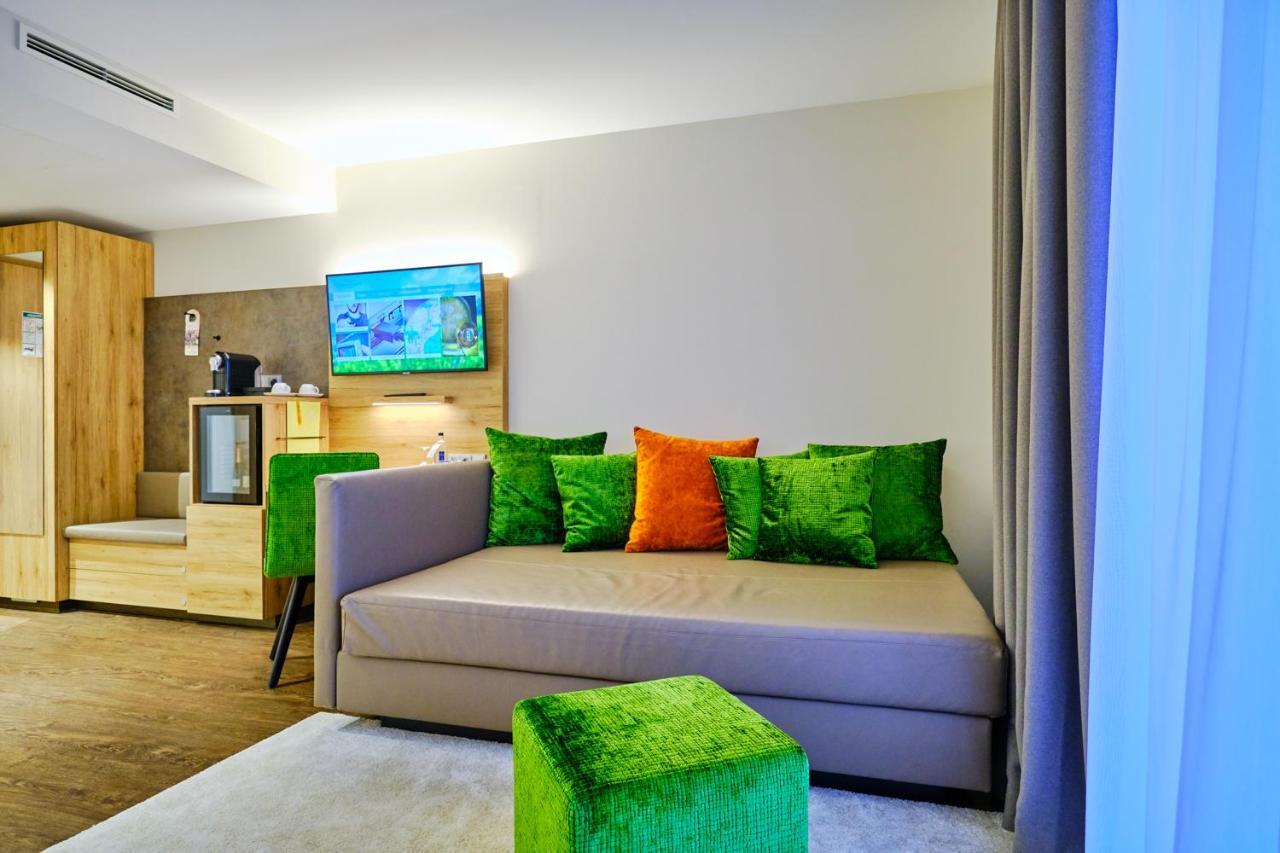 Hotel Sonnenhotel Weingut Roemmert Und Wellness 4*